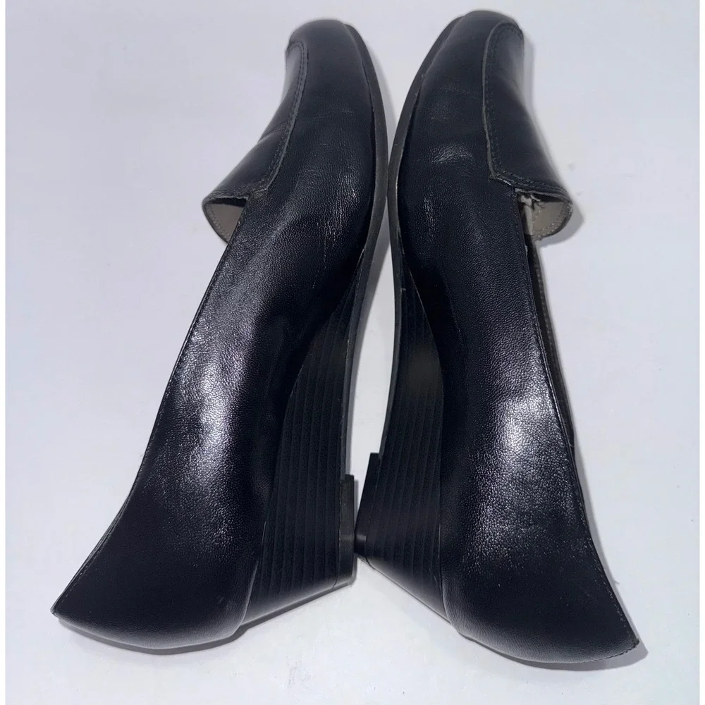 AEROSOLES heel rest